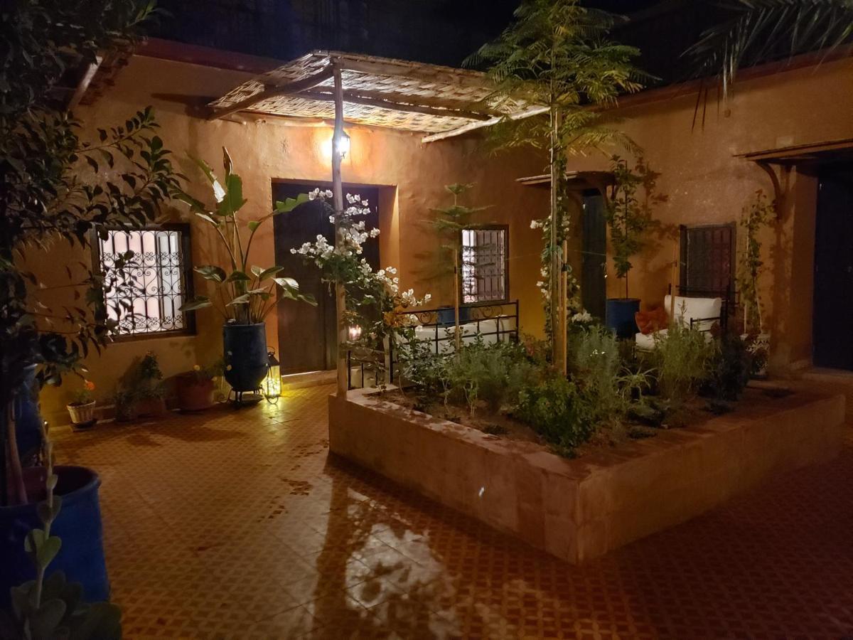 Riad Hanan Варзазат Екстер'єр фото